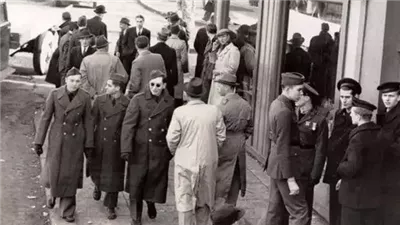 صورة التقطت عام 1948 حيّرت كل من شاهدها ما القصة؟